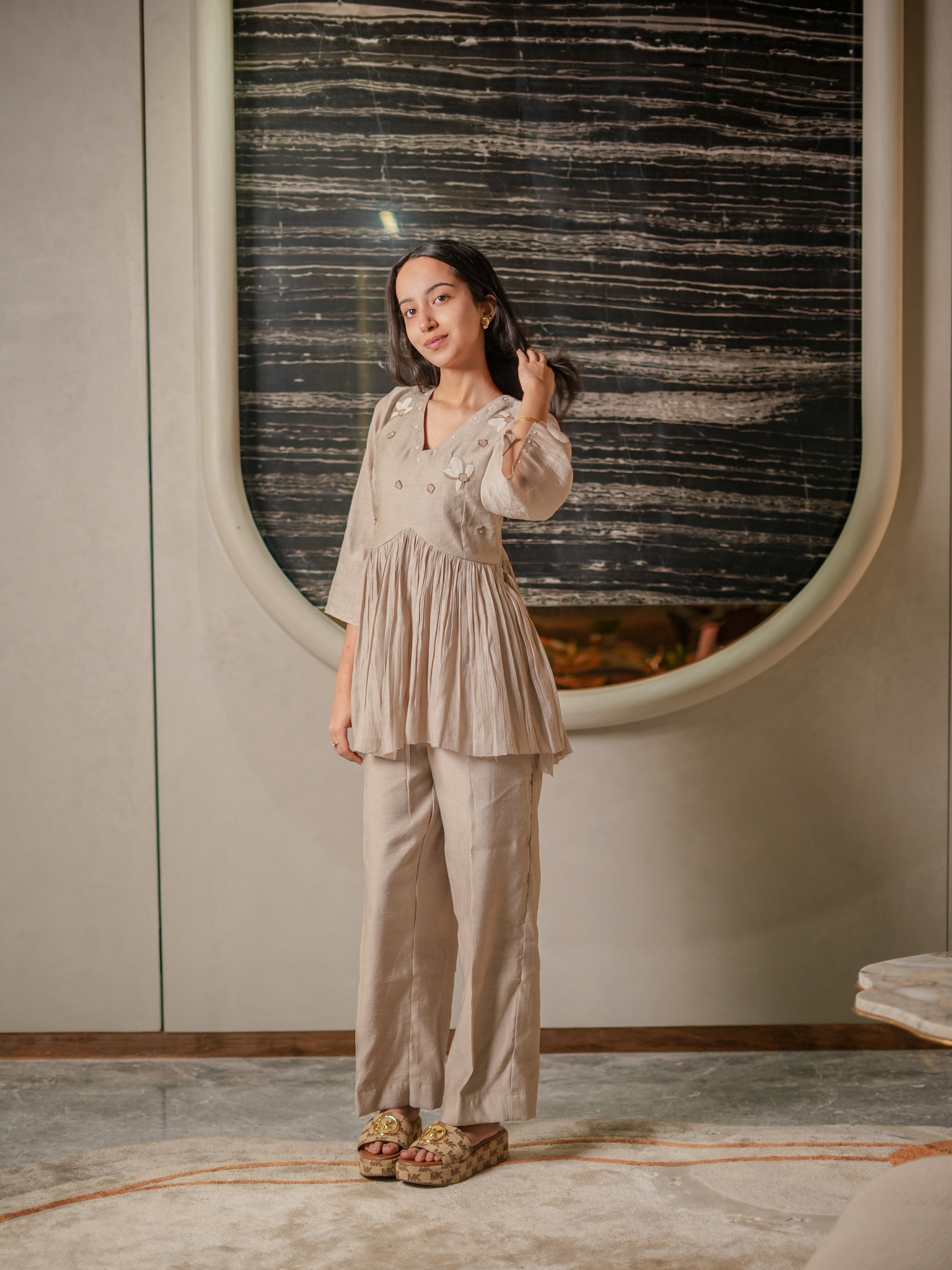Taupe Petal Set